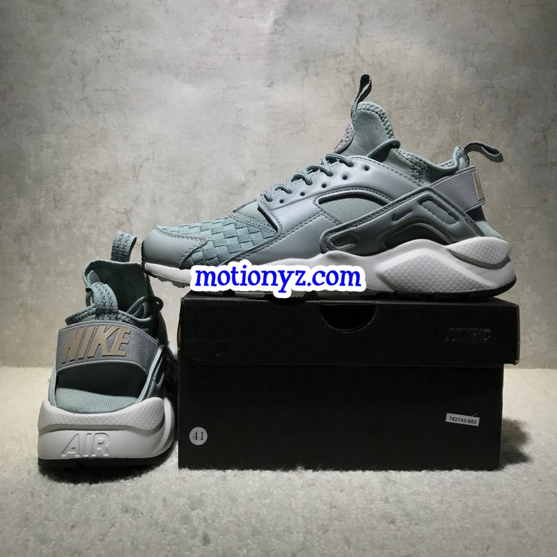 Nike Air Huarache Light Blue